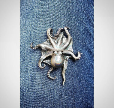 Holographic Octopus