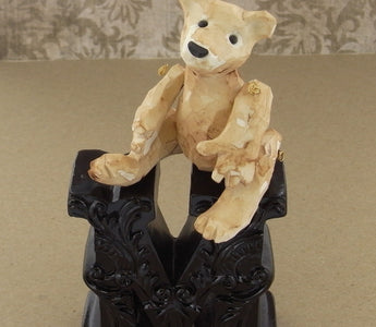 Ultralight Carved Bear (Christi Friesen)