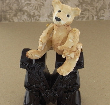 Ultralight Carved Bear (Christi Friesen)